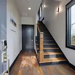 Two Townhomes Blue Dreams And Rustic Elegance Holiday home