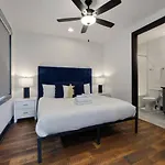 Two Townhomes Blue Dreams And Rustic Elegance Holiday home