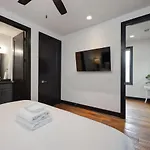 Two Townhomes Blue Dreams And Rustic Elegance Holiday home *