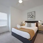 Two Elegant Townhomes Perfect For Large Groups *