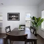 Two Elegant Townhomes Perfect For Large Groups Nashville