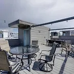 The Americana 4 Bedroom 3.5 Bath Luxury Holiday home