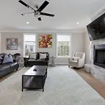 The Americana 4 Bedroom 3.5 Bath Luxury Holiday home *