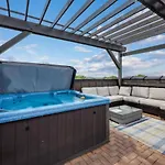 Blue Horizon - Hot Tub - Dual Rooftop Balconies Holiday home Nashville
