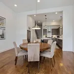 Holiday home The Ivy 3 Bedroom 2.5 Bath In West End Nashville