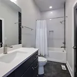 Holiday home Rhythmic Retreat Rooftop Lounge 4 Bedroom 4.5 Bath *