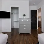 Two Townhomes - Hot Tubs And Rooftop Balconies *