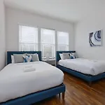 Holiday home Two Townhomes - Hot Tubs And Rooftop Balconies *