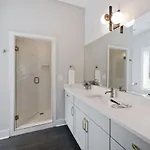 Two Townhomes Rooftop Lounges With Skyline Views Nashville