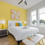 Hey Dolly Denim Dual Townhomes * Nashville