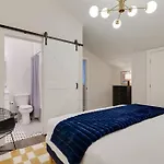West End 4 Bd,4bath Walk To Bars-close To Broadway *