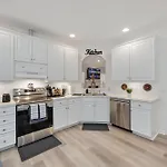 Monthly Rental Property, 30 Plus Days Or More- Send Us A Message For More Details! * Nashville