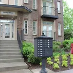 Guitar Groove King Beds Free Pking Near Music Row