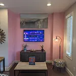 Dolly Would - Near Music Row King Beds Holiday home Nashville