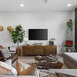 Luxury Riverview With Patio Walk To Broadway Holiday home Nashville