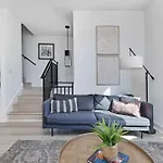 Holiday home The Azalea - Walk To Dining & Nightlife, Rooftop! Nashville