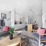 The Camellia - Rooftop Patio & Dog Friendly! * Nashville