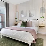 The Camellia - Rooftop Patio & Dog Friendly! * Nashville
