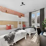 The Camellia - Rooftop Patio & Dog Friendly! Holiday home *