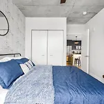 The Industrial Downtown Apartment *
