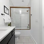 The Sunflower - Mins To Broadway And Rooftop Patio! Holiday home Nashville