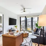 Prime Walkable Midtown Location Pool Gym Outlaws Den By Avantstay