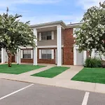 Brentwood U5 I Cozy & Comfy I 2bd I Free Parking