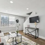 Brentwood S I Cozy & Comfy I 2bd 15 Bth *