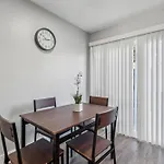 Brentwood S I Cozy & Comfy I 2bd 15 Bth *