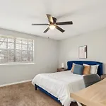 Brentwood U2 I Cozy & Comfy I 2bd I Free Parking Apartment