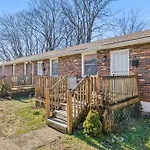 Family Friends And Free Parking Close To Downtown