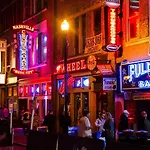 Songwriter\'S Suite #108