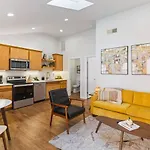 Holiday home Mid-century Modern Near Restaurants, Coffee And Bars Nashville