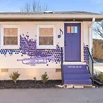 Fun And Fabulous - Walk To Bars, Coffee And Restaurants