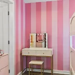 Barbie Dream - Near Restaurants, Coffee And Bar Holiday home