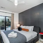 Holiday home Hyve-retro Modern-full Gym-walk To Broadway