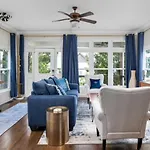 The Magnolia House * Nashville