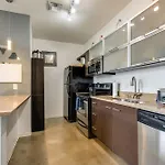 5m217 Longterm Just Across The River From Downtown
