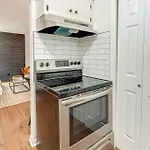 - 1808 State St #208 Nashville