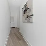 The Trillium & The Iris - 2 Homes 6 Bedrooms Nashville