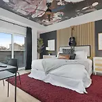 The Trillium & The Iris - 2 Homes 6 Bedrooms * Nashville