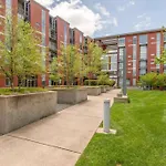5m106- Spacious Chic 1br East Loft *