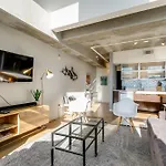 Holiday home 5m106- Spacious Chic 1br East Loft