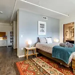 Holiday home 5m106- Spacious Chic 1br East Loft