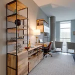 5m203- Smart Stylish Music * Nashville