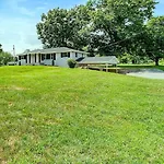 Private 1.35-Acre Estate | Hot Tub, Pool Hall & Courts | Sleeps 11