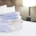 Hotel Drury & Airport