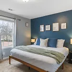 Big Cozy House 3 Mi To Downtown With Outdoor Fire Pit