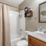Big Cozy House 3 Mi To Downtown With Outdoor Fire Pit Holiday home Nashville