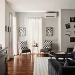Perfect Cma Fest Hq, Rooftop 10 Mins To Downtown, Garage, Ping Pong, Karaoke, Axe Throwing, Shuffleboard, 10 Mins To Broadway, 5 Mins To Five Points, Perfect For Bachelors Or Bachelorettes, 24 Hr Hospitality * Nashville